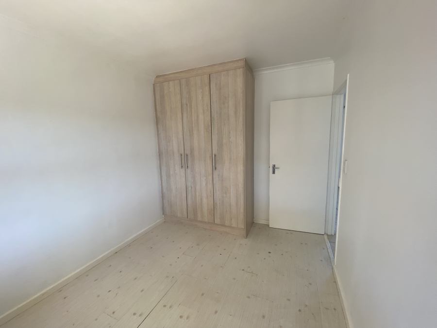 To Let 2 Bedroom Property for Rent in Muizenberg Western Cape
